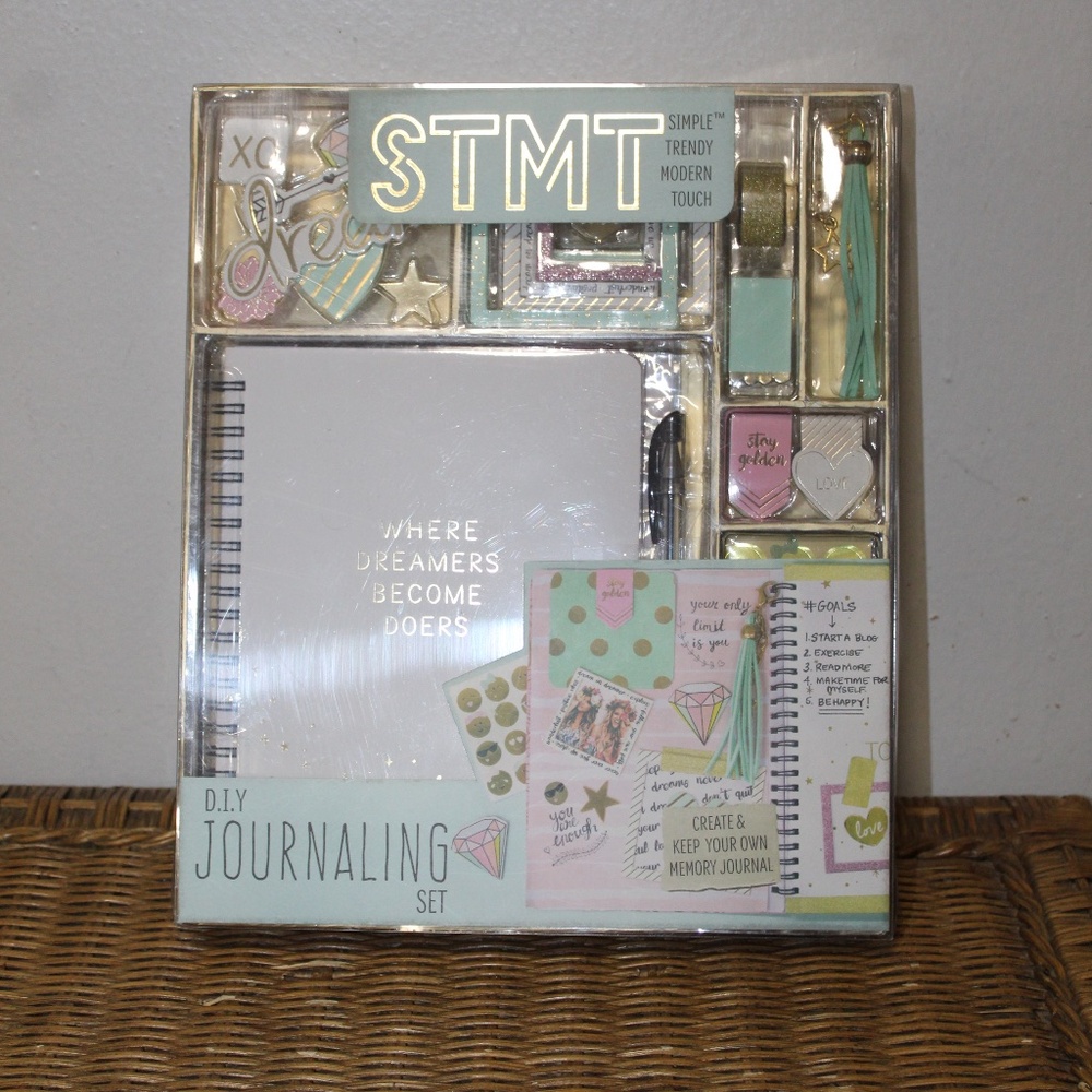 STMT D.I.Y. Journaling Set.